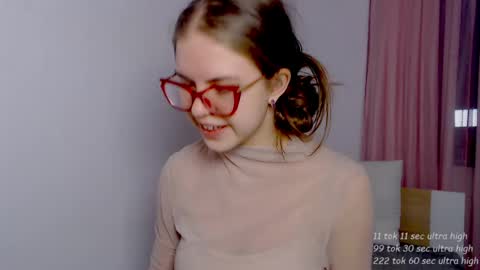 Sarah online show from 04/27/26, 05:11