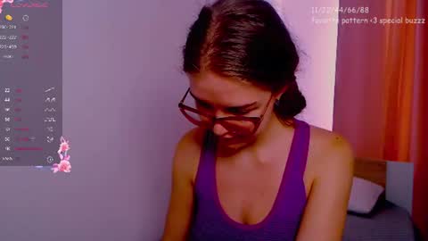 Snapshot of sarah_hs chatting on 07/14/26, 11:38 Sarah online show from 07/14/26, 11:38