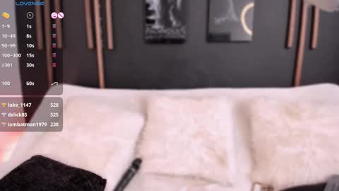     online show from 02/10/25, 06:24