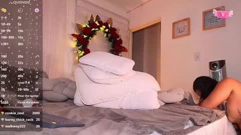 Sarah   online show from 12/09/24, 07:17