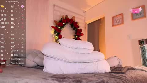 Sarah   online show from 12/27/24, 06:24