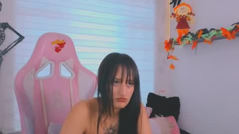 Sarah Ramirez online show from 10/27/25, 11:58