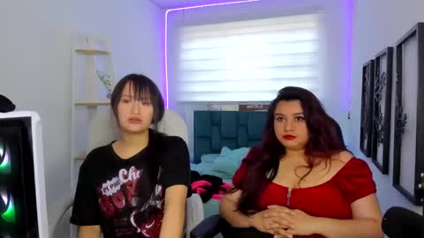 Sarah Ramirez online show from 11/22/25, 08:19