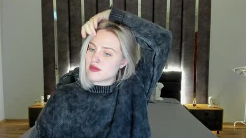 Sarah online show from 01/01/25, 08:45