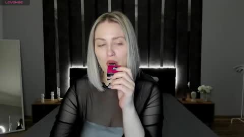 Sarah online show from 02/13/25, 12:57