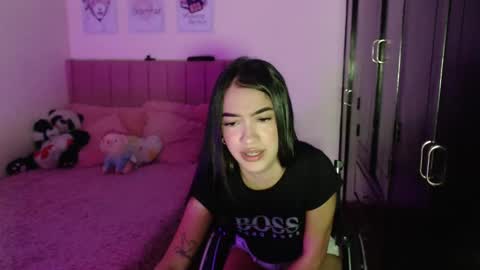 Sarah online show from 01/31/25, 03:44