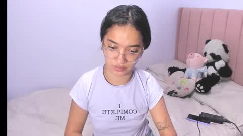 Sarah online show from 10/18/25, 01:52