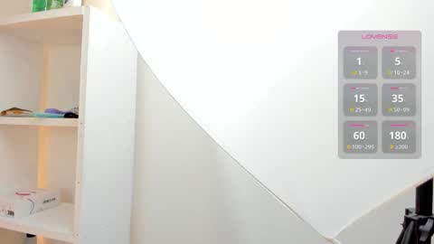 sarah_temptation online show from 11/11/25, 10:54