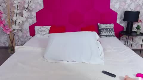 SarahEshley online show from 12/23/24, 06:48