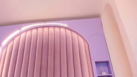 Snapshot of sarahevans__ chatting on 12/29/24, 01:56 Sarah Evans online show from 12/29/24, 01:56