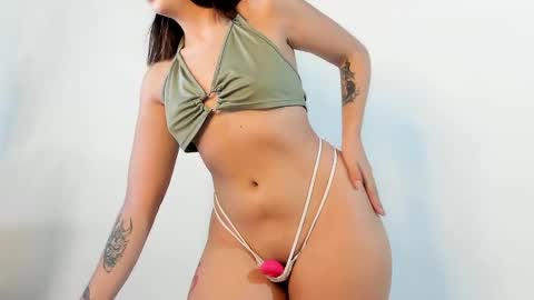 sarahgrant_ online show from 02/01/25, 04:46