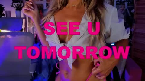 Divine Sarah NONUDE model online show from 01/05/25, 08:31