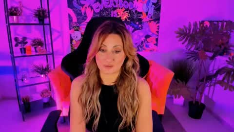 Divine Sarah NONUDE model online show from 01/23/25, 02:28