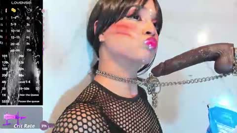 Snapshot of sarahi_camila chatting on 07/01/26, 12:23 online show from 07/01/26, 12:23