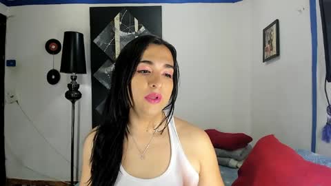 Snapshot of sarahjey chatting on 04/29/26, 05:06 SARAHJEY online show from 04/29/26, 05:06