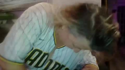 sarahlampo online show from 03/01/26, 01:07