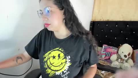 Sarah online show from 10/12/25, 04:50