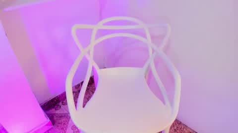 Sarahnovoa  online show from 11/09/25, 05:44