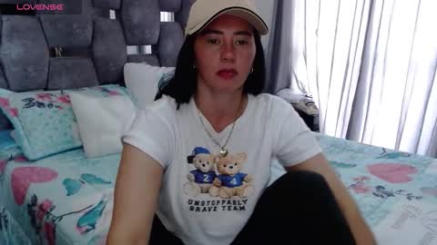 Lia online show from 10/06/25, 03:53