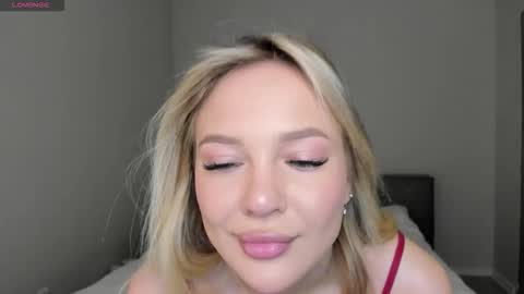 sarahphyllis online show from 11/13/25, 09:03