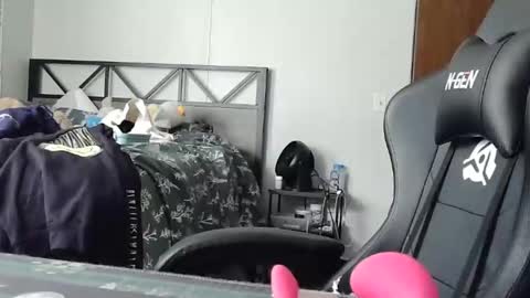 Sarah online show from 04/06/26, 08:43