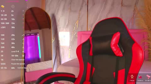 Snapshot of sarahrouse_ chatting on 11/08/25, 01:22 S A R A H online show from 11/08/25, 01:22