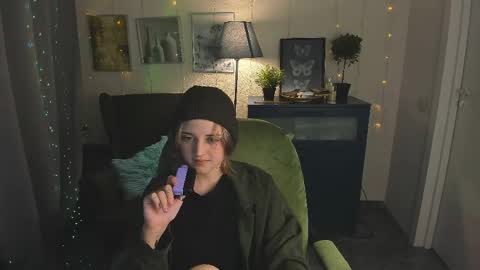 Sarah online show from 05/27/26, 09:23