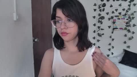 Sarah  online show from 12/14/25, 07:51