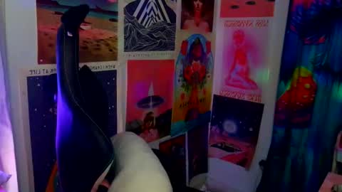 Sarah T online show from 02/15/26, 07:51