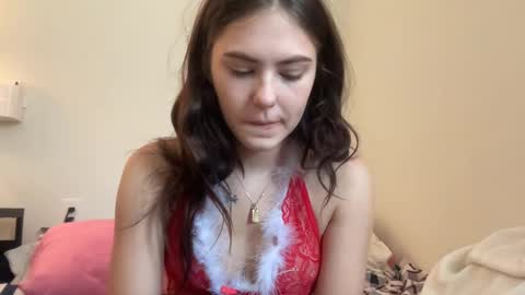 SarahxOliver online show from 12/22/24, 04:38