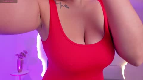 Sarah  independent model online show from 06/08/26, 12:03
