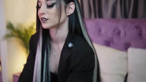  Sarai  online show from 02/25/26, 11:47