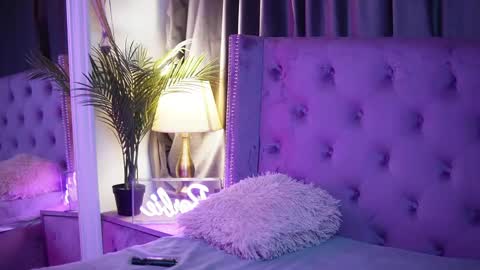  Sarai  online show from 06/06/26, 07:40