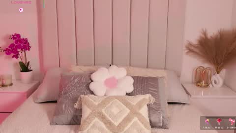 Sara jones   online show from 02/16/26, 02:35