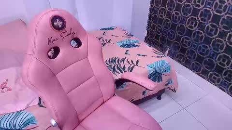 Sara  online show from 02/18/25, 11:55