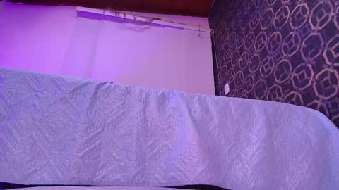 Sara  online show from 09/15/25, 11:54