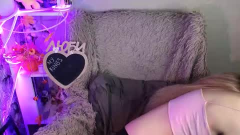 Sara online show from 11/09/25, 01:26