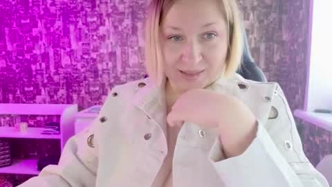 Sara online show from 04/27/26, 03:59