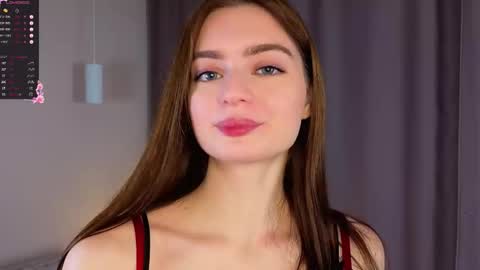 Snapshot of sarakinsly chatting on 11/30/25, 06:39 Rosie online show from 11/30/25, 06:39