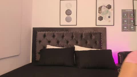 Sara online show from 04/23/26, 01:35