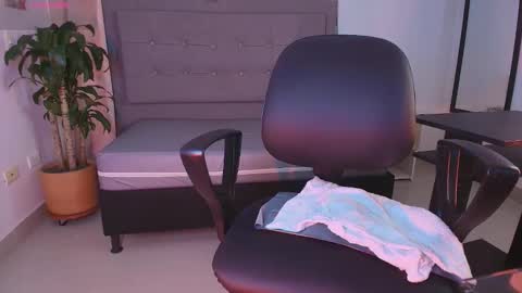 SARA online show from 11/05/25, 12:27