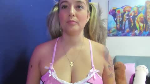 Sara Ledouxx online show from 11/12/25, 05:24