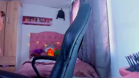 sara  online show from 12/14/24, 07:25