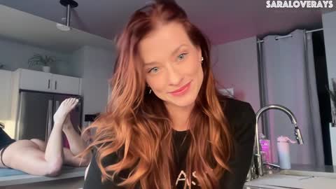 Snapshot of saraloverays chatting on 12/11/24, 02:52 Back from Vacay Follow for more here online show from 12/11/24, 02:52