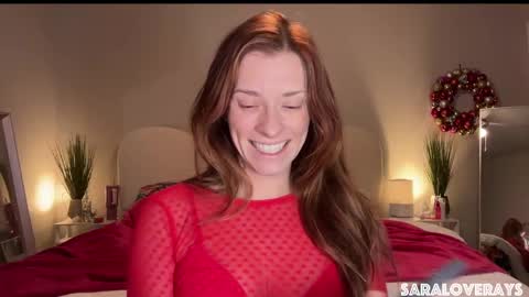 Snapshot of saraloverays chatting on 02/14/25, 03:43 Back from Vacay Follow for more here online show from 02/14/25, 03:43