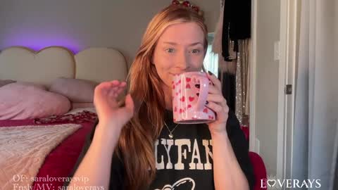 Snapshot of saraloverays chatting on 10/09/25, 06:06 Back from Vacay Follow for more here online show from 10/09/25, 06:06