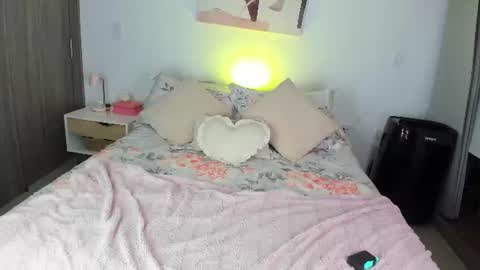 Sara Martinez online show from 06/10/26, 11:35