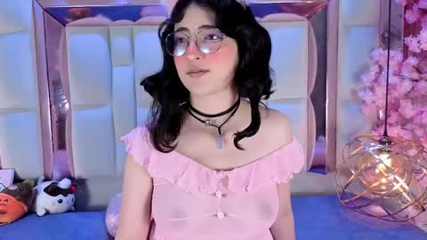 Snapshot of saramartini2 chatting on 12/02/25, 05:57 sara online show from 12/02/25, 05:57