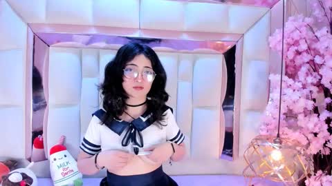 Snapshot of saramartini2 chatting on 12/16/25, 06:07 sara online show from 12/16/25, 06:07