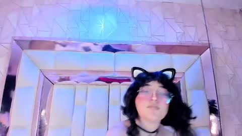 sara  online show from 03/23/26, 06:17